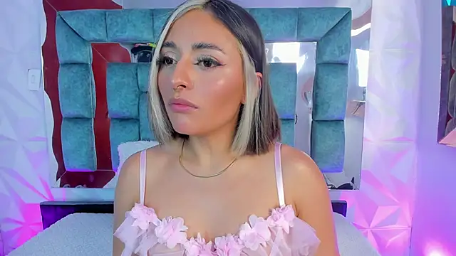 Nanda Vixen online show from February 1, 5:26 pm