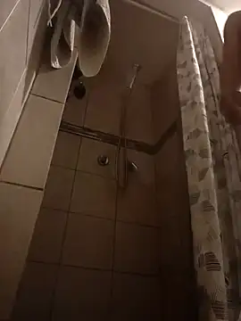 Snapshot of gemini12838 chatting on October 6, 6:11 am gemini12838 online show from October 6, 6:11 am