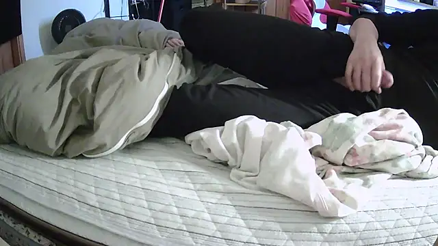 qoooqing67 online show from April 10, 6:18 am