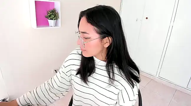 Snapshot of ASIAM_BRUNET chatting on December 23, 2:28 pm ASIAM BRUNET online show from December 23, 2:28 pm