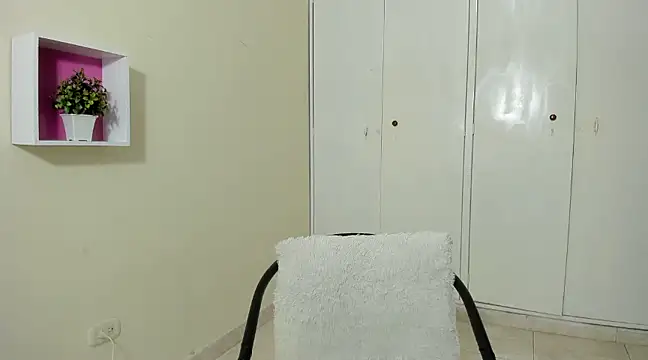 Snapshot of ASIAM_BRUNET chatting on March 12, 12:47 pm ASIAM BRUNET online show from March 12, 12:47 pm