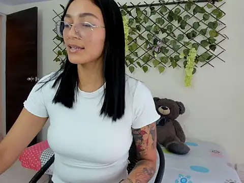 Snapshot of ASIAM_BRUNET chatting on September 27, 6:13 pm ASIAM BRUNET online show from September 27, 6:13 pm