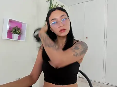 Snapshot of ASIAM_BRUNET chatting on October 29, 2:30 pm ASIAM BRUNET online show from October 29, 2:30 pm