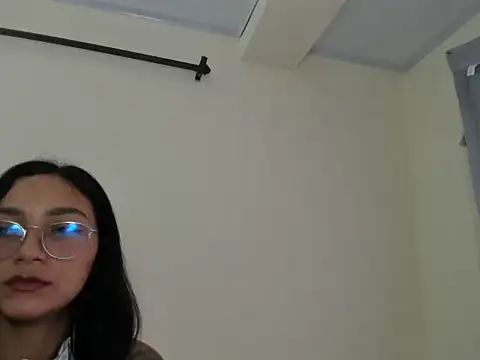 Snapshot of ASIAM_BRUNET chatting on November 1, 4:20 pm ASIAM BRUNET online show from November 1, 4:20 pm