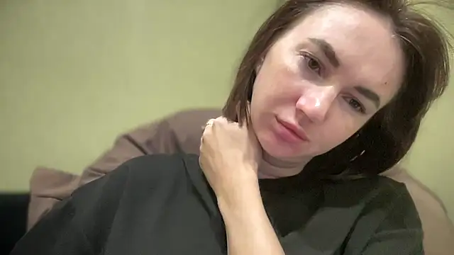 Snapshot of EvilDemon94 chatting on November 1, 6:37 am EvilDemon94 online show from November 1, 6:37 am