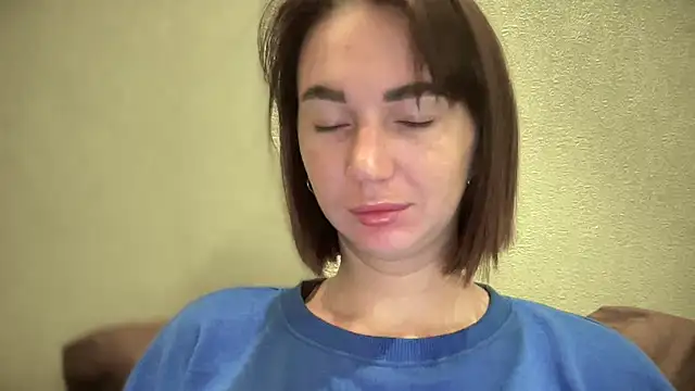 Snapshot of EvilDemon94 chatting on November 5, 8:14 am EvilDemon94 online show from November 5, 8:14 am