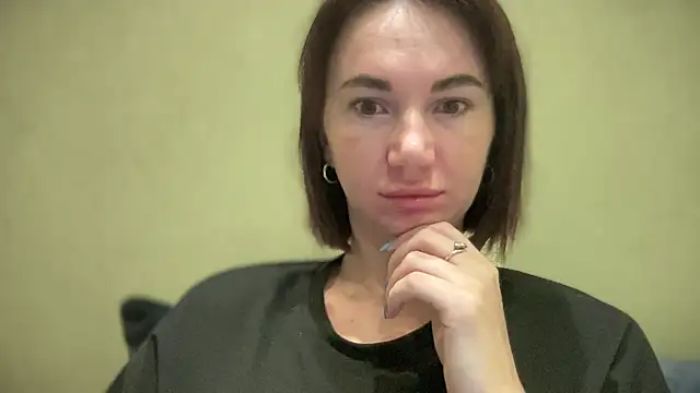 Snapshot of EvilDemon94 chatting on November 6, 5:19 am EvilDemon94 online show from November 6, 5:19 am