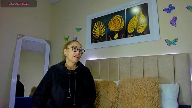 emagarcia online show from October 6, 1:19 pm