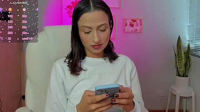 Elena Ruiz online show from February 18, 7:41 pm