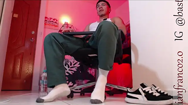 marc ginale online show from December 10, 2:38 am