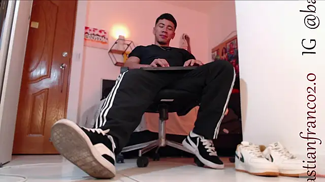 marc ginale online show from December 15, 1:57 am