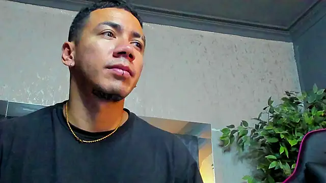 Snapshot of marc_ginale chatting on November 10, 1:21 pm marc ginale online show from November 10, 1:21 pm