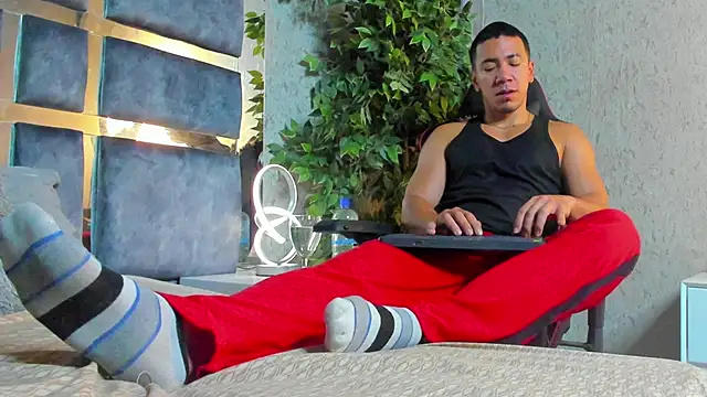 Snapshot of marc_ginale chatting on November 26, 1:12 pm marc ginale online show from November 26, 1:12 pm