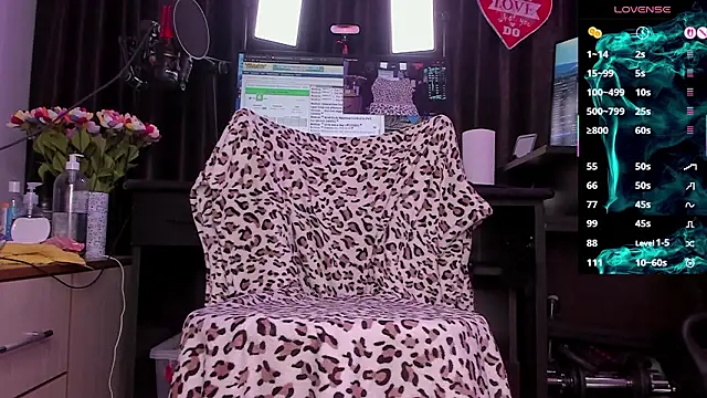 Raissa sky26 online show from March 1, 4:03 am