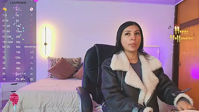 Snapshot of _gaby2 chatting on October 27, 11:14 am gaby2 online show from October 27, 11:14 am