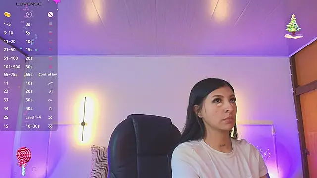 Snapshot of _gaby2 chatting on November 28, 11:46 am gaby2 online show from November 28, 11:46 am