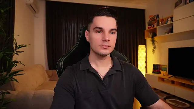 Snapshot of billypassion chatting on February 24, 5:43 am billypassion online show from February 24, 5:43 am