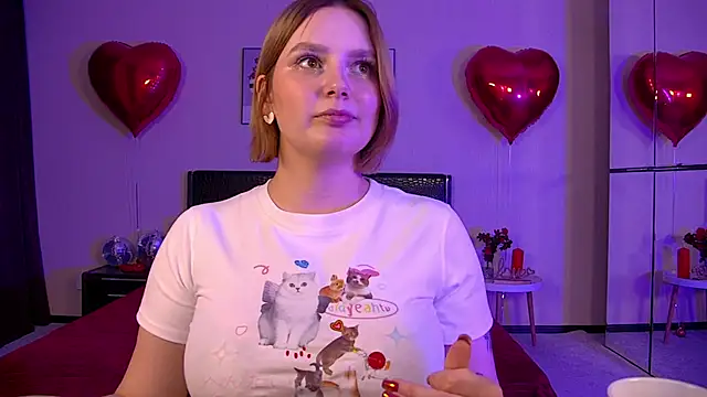 Snapshot of DianeMills chatting on February 19, 10:09 pm DianeMills online show from February 19, 10:09 pm