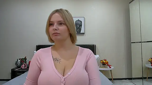 DianeMills online show from November 19, 7:03 pm