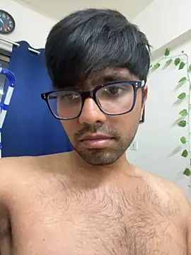 BoyzaraHatke online show from March 8, 4:22 pm