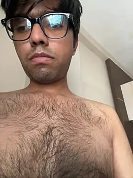 BoyzaraHatke online show from April 17, 10:40 am