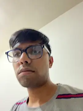 Snapshot of BoyzaraHatke chatting on May 8, 2:44 pm BoyzaraHatke online show from May 8, 2:44 pm