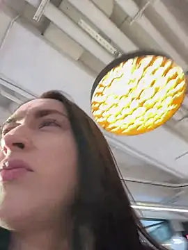 Holly Play online show from February 7, 7:18 am