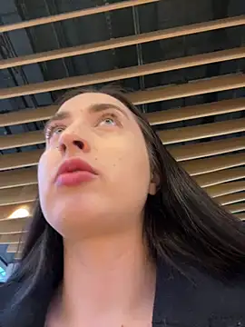 Holly Play online show from February 11, 7:23 am