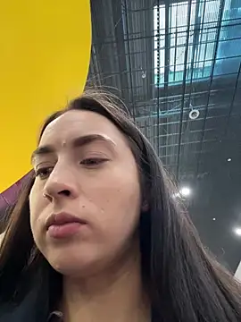 Holly Play online show from February 13, 8:27 am