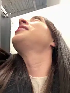 Holly Play online show from February 28, 11:03 am