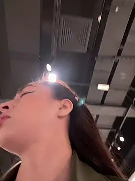 Holly Play online show from September 30, 9:14 am