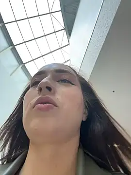 Holly Play online show from October 13, 9:09 am