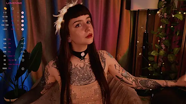 Snapshot of MichaellaMoon chatting on January 30, 7:37 pm MichaellaMoon online show from January 30, 7:37 pm