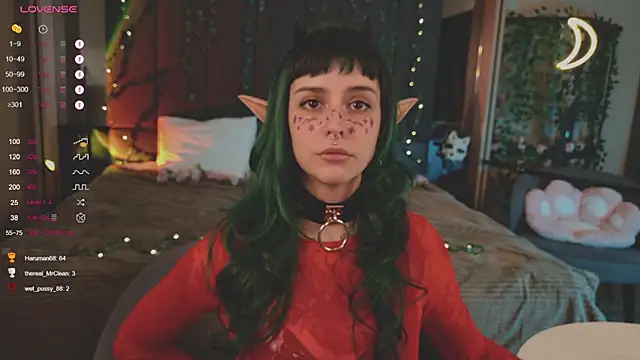 Snapshot of MichaellaMoon chatting on February 26, 4:14 pm MichaellaMoon online show from February 26, 4:14 pm