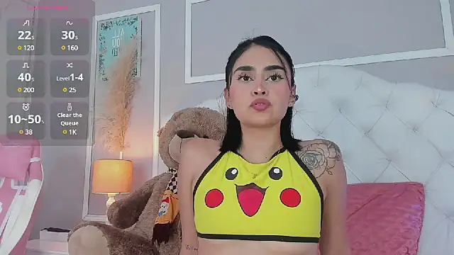 Snapshot of serena_jeyms chatting on January 2, 7:51 pm serena jeyms online show from January 2, 7:51 pm