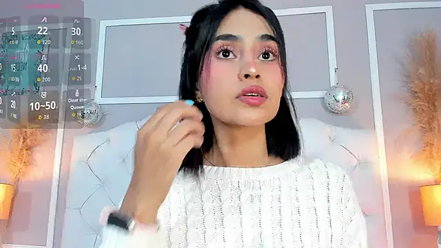 Snapshot of serena_jeyms chatting on October 6, 8:06 pm serena jeyms online show from October 6, 8:06 pm