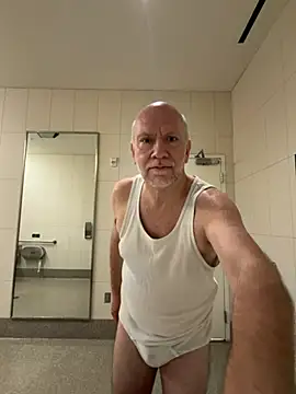 FLSexyGuy online show from April 20, 1:14 pm