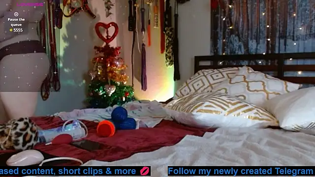 GoddessUltraViolet online show from January 25, 8:21 pm