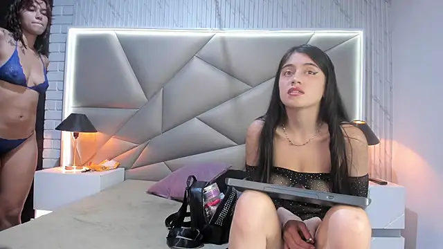 Bonny Bonss online show from February 15, 5:39 pm