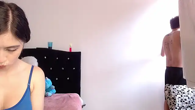 Bonny Bonss online show from April 13, 7:52 pm