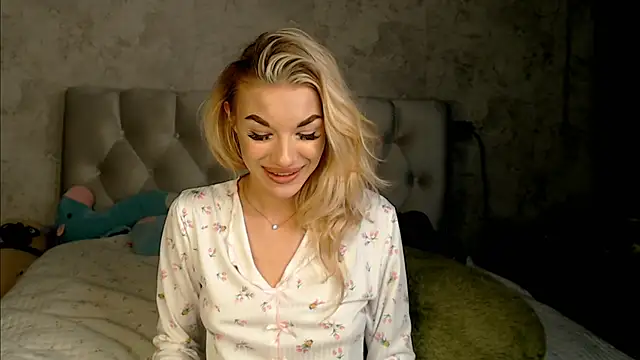 Ella Milla online show from March 8, 8:56 pm