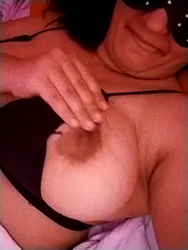 Cerenuyarr online show from April 18, 12:47 am