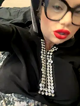 Snapshot of luna_14 chatting on October 18, 10:38 am luna 14 online show from October 18, 10:38 am