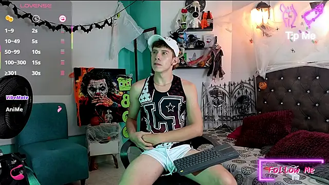 flowers18 online show from October 28, 10:45 pm