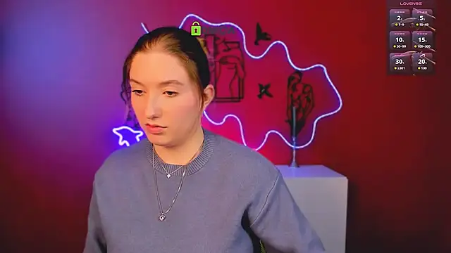 daisy candy online show from April 12, 8:47 pm