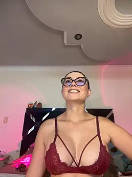 Snapshot of antonhella1 chatting on November 7, 7:36 pm antonhella1 online show from November 7, 7:36 pm