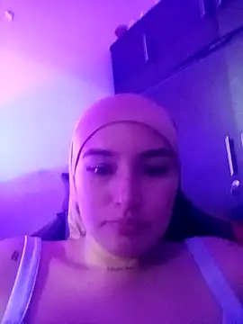 Celeste camila18 online show from March 13, 5:03 am