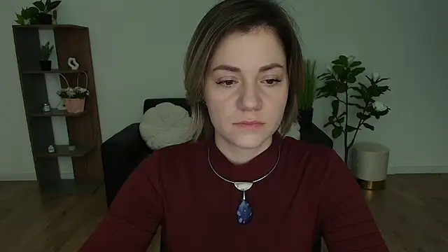 Snapshot of MariaSttone chatting on December 8, 11:46 am MariaSttone online show from December 8, 11:46 am
