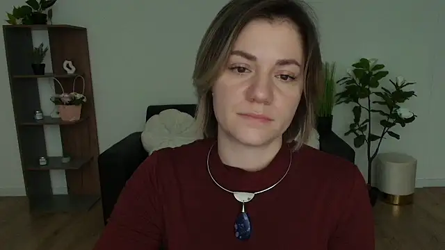 Snapshot of MariaSttone chatting on December 8, 2:52 pm MariaSttone online show from December 8, 2:52 pm
