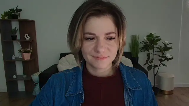 Snapshot of MariaSttone chatting on December 24, 11:06 am MariaSttone online show from December 24, 11:06 am